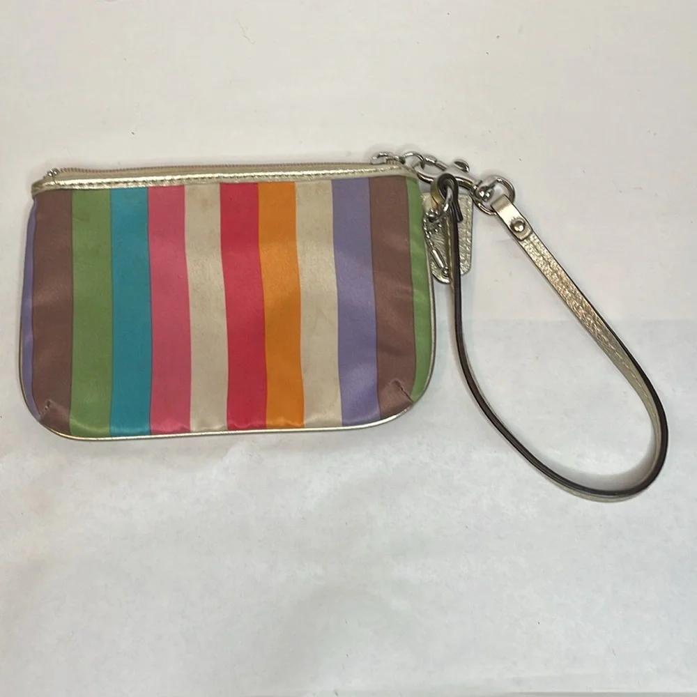 Coach Julia Legacy Stripe Wristlet Special Edition Gold Cs